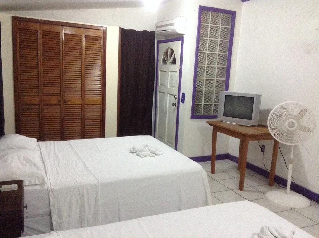 Amelia Guest House San Pedro  Exterior foto